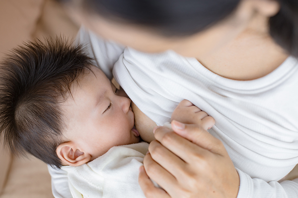 Could A Lactation Consultant Help Me And My Baby? - The Care